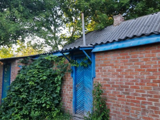 Вакуленці, гарна, простора земельна ділянка з будинком на 2ва входи Полтава