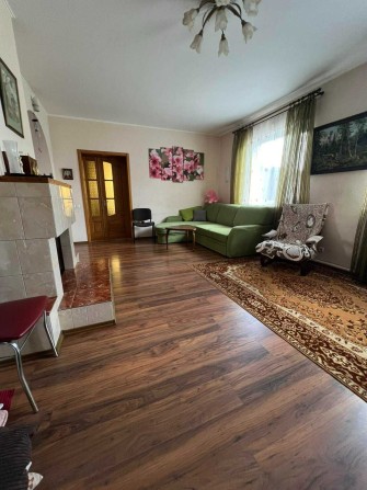 Продам будинок на  Россошенцях - фото 1