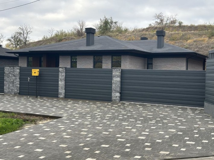 Новий будинок в парковій зоні,вул.Зарічна,центр.-міский р-н. - фото 1