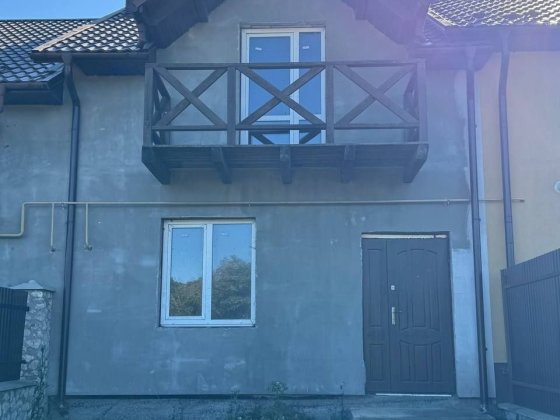 Продаю котедж біля Подолян за 60000$ Тернопіль