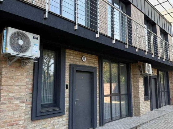 Котедж з ремонтом на Клима Савура, поруч Покровського Рівне