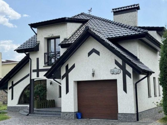 Стильний будинок на Щасливому. Велика ділянка Рівне