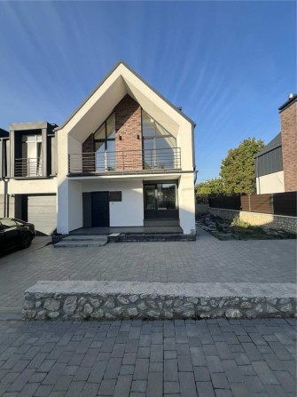 Продається  котедж - фото 1