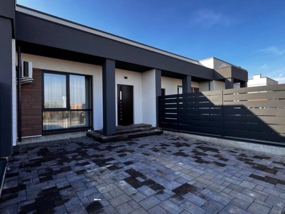 Продаж котедж 66м2, 1.7 соток земла. Р-н Льонокомбінат Рівне