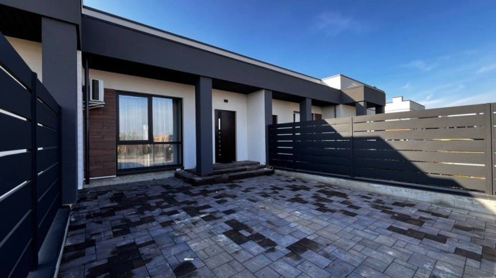 Продаж котедж 66м2, 1.7 соток земла. Р-н Льонокомбінат - фото 1