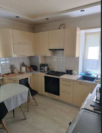 Продаю окремий будинок в р-ні Лісок - фото 1