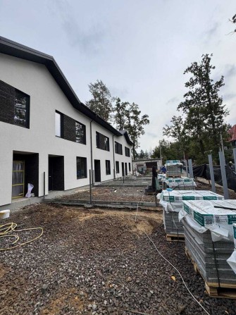 Свіжі таунхауси з окремим двором в районі СС по ціні квартири! Ірпінь - фото 1