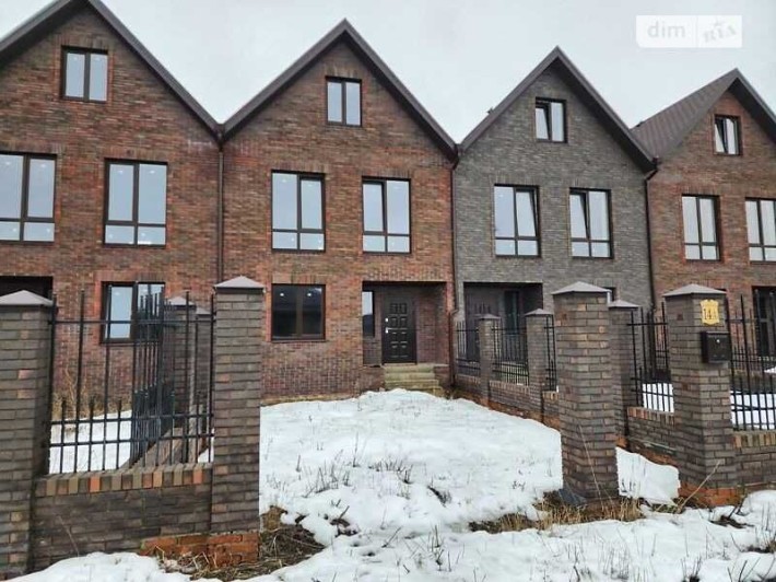 Таунхаус 3 поверхи 154 кв. м, 5 кімнат, 2 сотки, вул. Переможців - фото 1