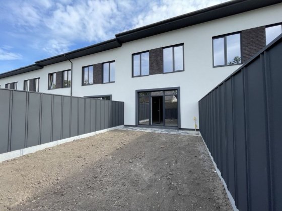 Парк Дубки якісний Таунхаус з великим двором Ирпень