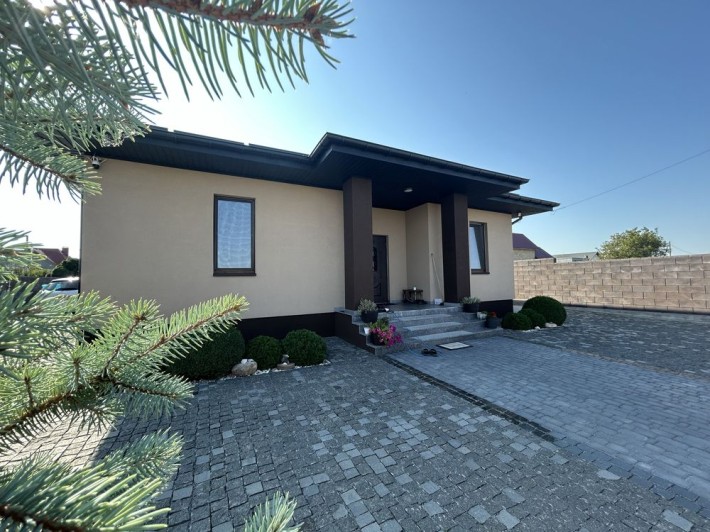 Продаж будинку з ремонтом та меблями - фото 1