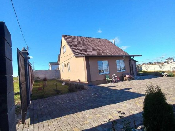 Продаж будинку в тихому місці Рівне