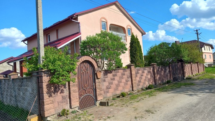 Вишуканий будинок Шпанів. - фото 1