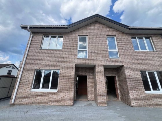 Таунхаус зі зручним місцерозташуванням Ирпень