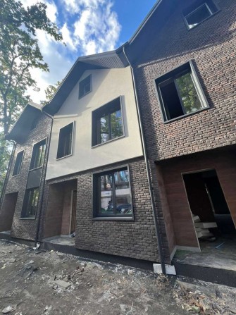 Таунхаус по вул. Київська - фото 1