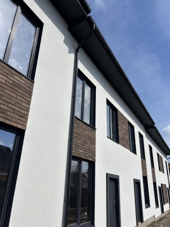 Таунхаус в районі Центрального парку! газ! Без Комісії! - фото 1