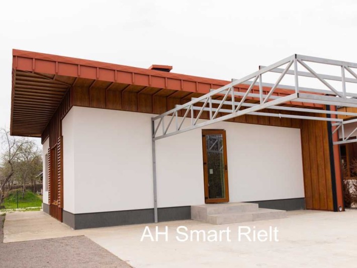 Затишний будинок біля Монастиря – у тихому зеленому районі - фото 1