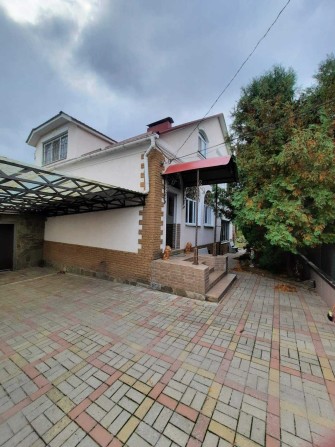 Продаж добротного будинку  в р-ні вул. Роменська - фото 1