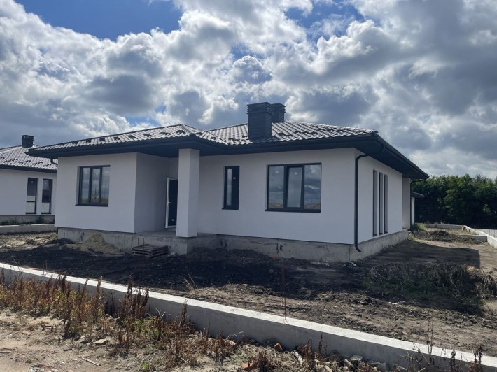 Продаж окремо стоячих будинків 130 кв. м. - фото 1