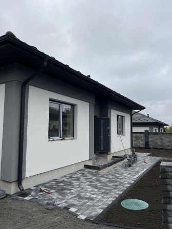 Продаж окремого будинку ! Р-н Щасливе - фото 1