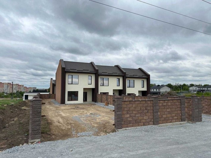 Продаж, сучасні котеджі відразу за авторинком - фото 1