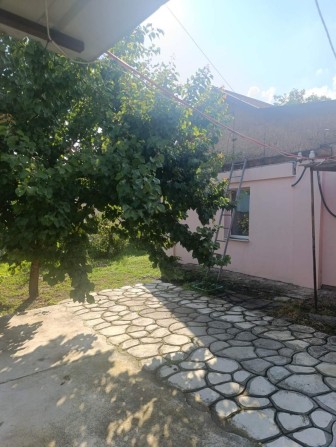 Окремий будинок в Ліску - фото 1