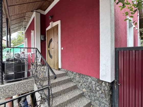 Продаж 4-кім будинку центр міста! Черновцы