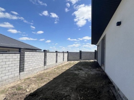 Котедж з власною земельною ділянкою в р-н Льонокомбінату Рівне