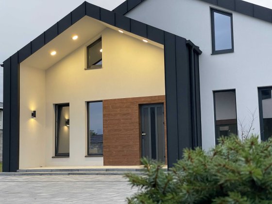 Продам готовий 1-поверховий будинок 108м² +мансарда.
За Авторинком Ровно