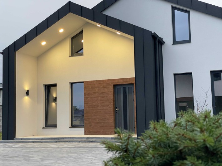 Продам готовий 1-поверховий будинок 108м² +мансарда.
За Авторинком - фото 1