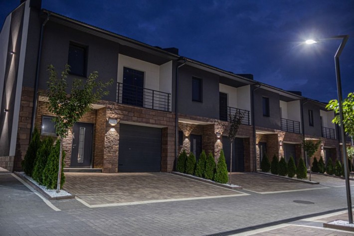 Продаж! Готовий ТАУНХАУС з гаражем - фото 1