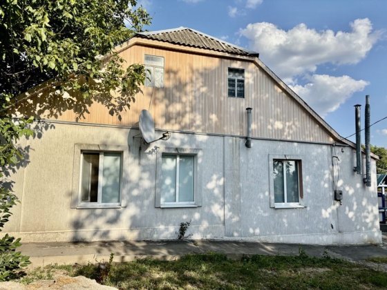 Продається о такремий добротний будинок у Київському районі ! Полтава