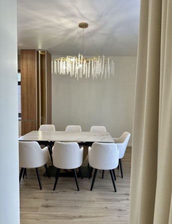 Продаж одноповерхового будинку з сучасним ремонтом - фото 1