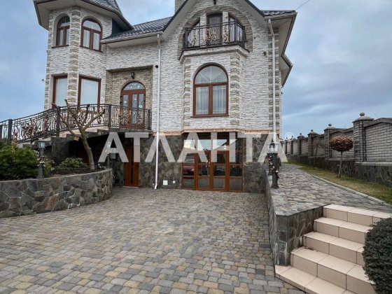 Розкішний будинок  350 кв.м., зайти та жити. Чернівці