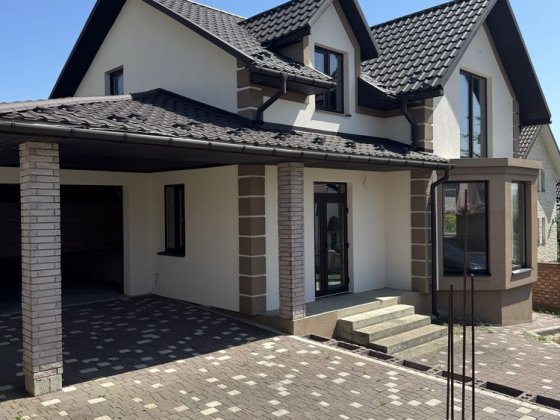 Продаж нового будинку район в гарній локаціі міста Черновцы