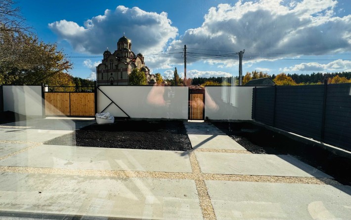 Продається двоповерховий будинок у Дахнівці - фото 1