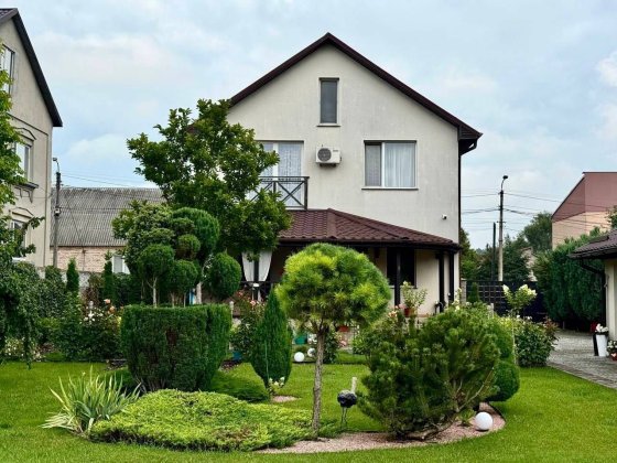 Продаж укомплектованого будинку в Рівному! Ровно