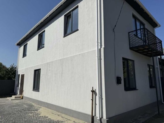 Сучасний двоповерховий будинок, 561270 Черкаси