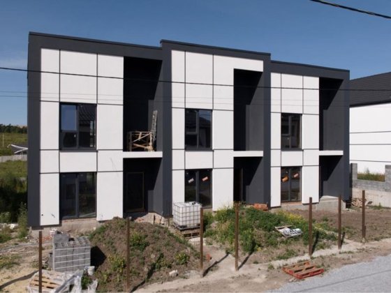 Готовий кутовий котедж з ділянкою 4 сот Рівне