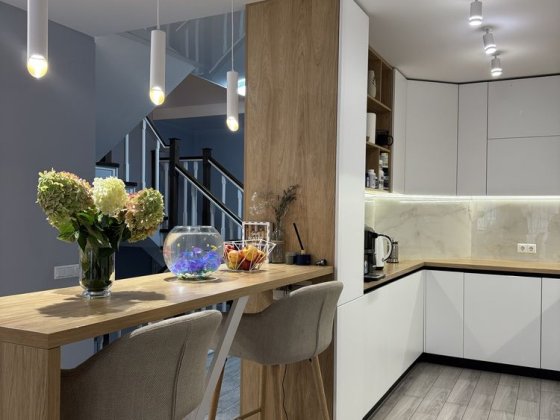 Продається 4-х кімнатний Таунхаус. Зручна локація. Боздош. Газ Ужгород