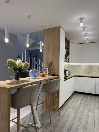 Продається 4-х кімнатний Таунхаус. Зручна локація. Боздош. Газ - фото 1