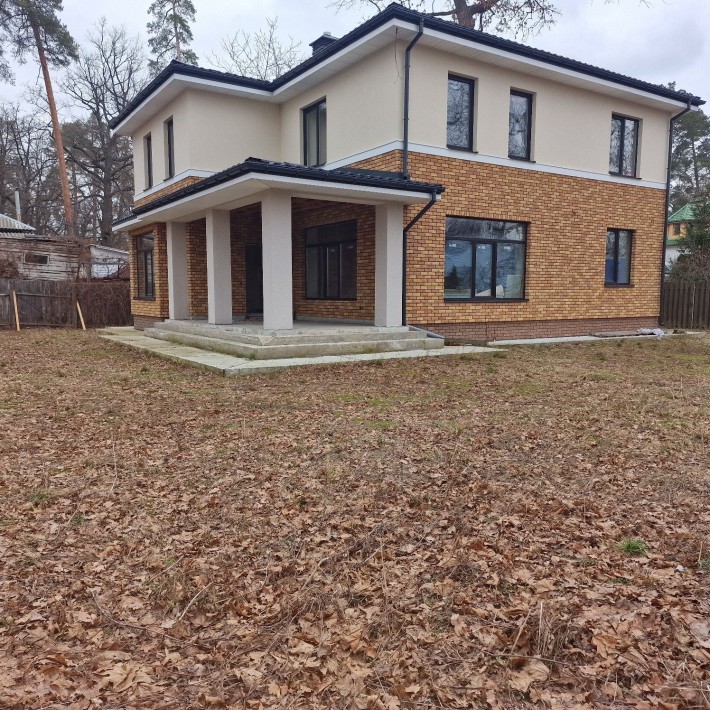 Сучасний котедж  у Пущі-Водиці. - фото 1