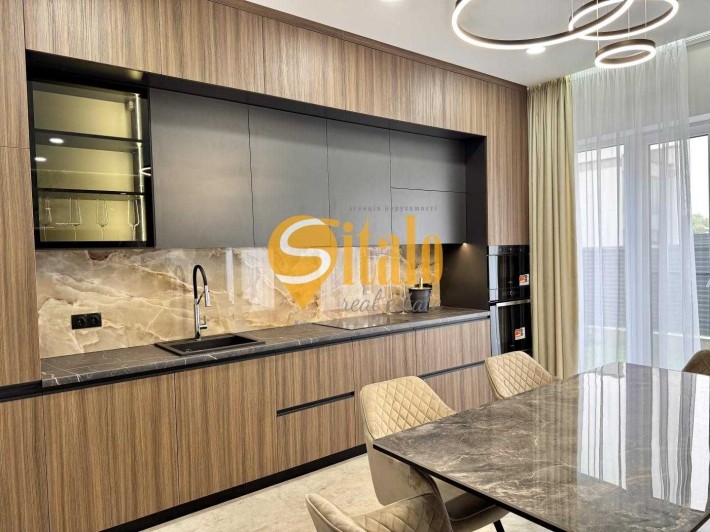 Будинок, такнхаус, дуплекс  з ремонтом, закрита територія, метро - фото 1