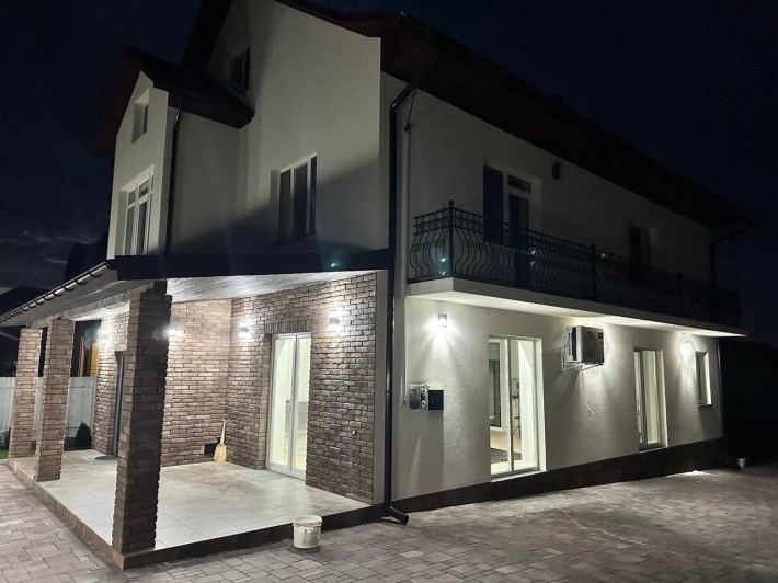 Продаж 2-поверхового будинку площею 186 м² в р-ні Мальованка - фото 1