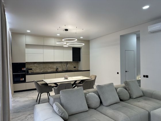 Новий будинок з ремонтом Київ Дарницький Осокорки Лівий берег метро Киев