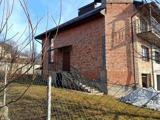 Продаж Новий будинок 2 поверхи + гараж Черновцы