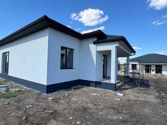 Продам котедж на масиві Київському Ровно