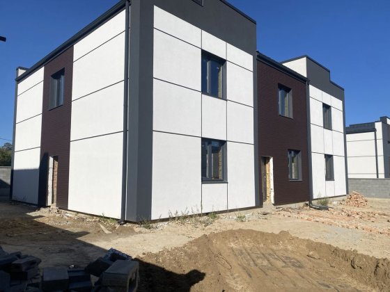 Продаж котеджу з комунікаціями Рівне