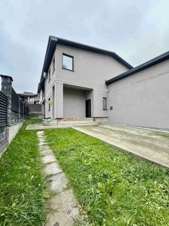 Котедж по вулиці Бурштиновій з євроремонтом - фото 1