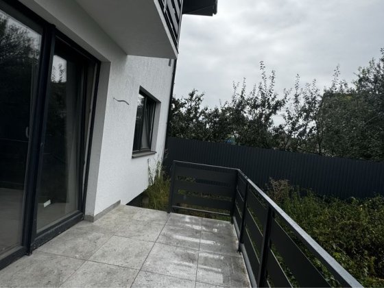 Продаж котеджу з землею Ужгород . Можна по є Оселі Ужгород