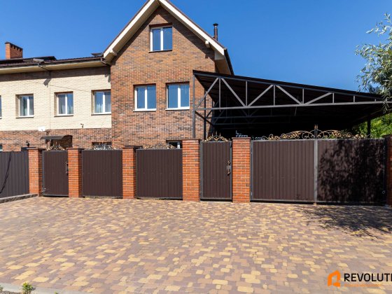 БЕЗ %. Таунхаус. Деснянський р'-н. Климента Квітки. 5 кімнат Киев